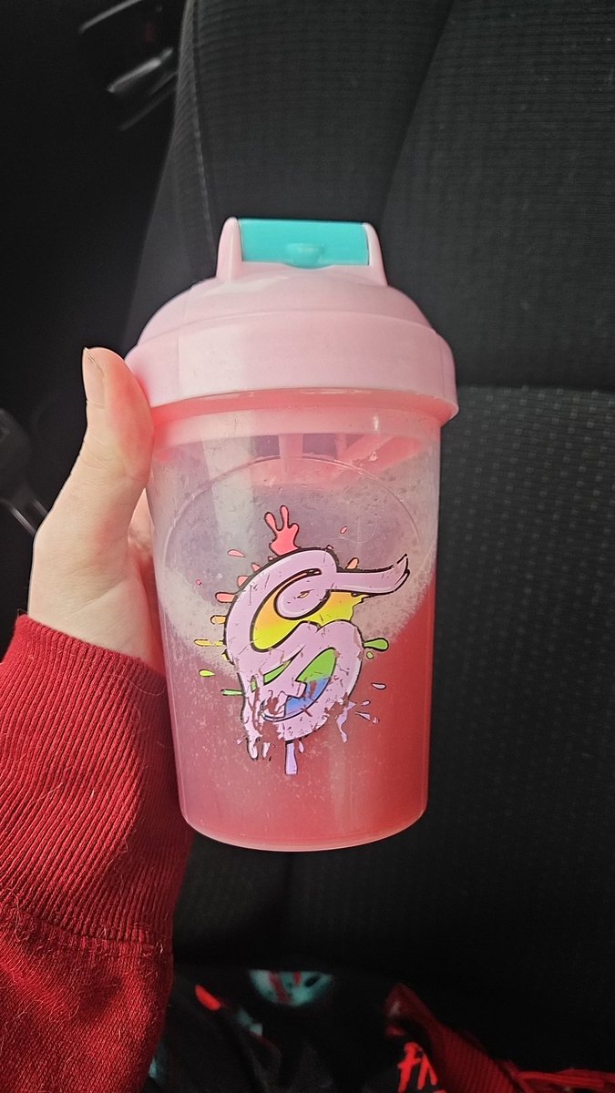 GraysonDixon15's tweet photo. Today's @GFuelEnergy is Slayer Fuel Strawberry Pomegranate!! Definitely a refreshing flavor!! 😁🫶 https://t.co/5bM64qdBcq