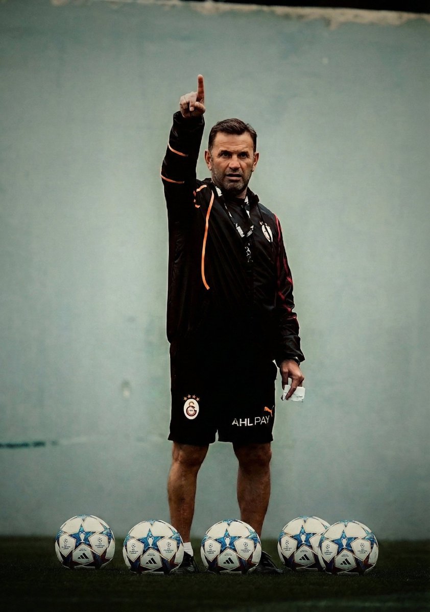 bir gün bir köle kral olcam diye bağırmış kral hariç herkes gülmüş