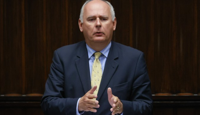 ten to dopiero jest karierowicz 
odchodzi  z Polski 2050 
to była 9  jego partia 
całe życie na koszt podatnika 
kim są jego wyborcy 
albo  z jakiego zakładu psychiatrycznego pochodzą