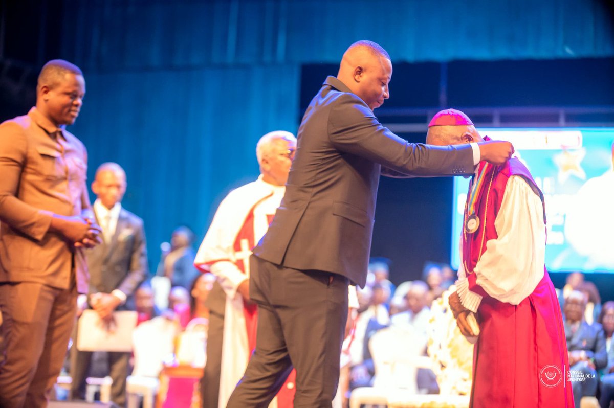 #RDC | À la tête d'une forte délégation, l'ambassadeur <a href="/mbuyiclaude12/">Ambassadeur Claude MBUYI</a> , Président du <a href="/CnjRDC/">Conseil National de la Jeunesse CNJ-RDC</a> a pris part à l’investiture de Son Éminence l’Archevêque Ejiba Ya Mapia, nouveau Président et Représentant légal de l’Église de Réveil au Congo, le samedi 14 février 2025.

Le Président