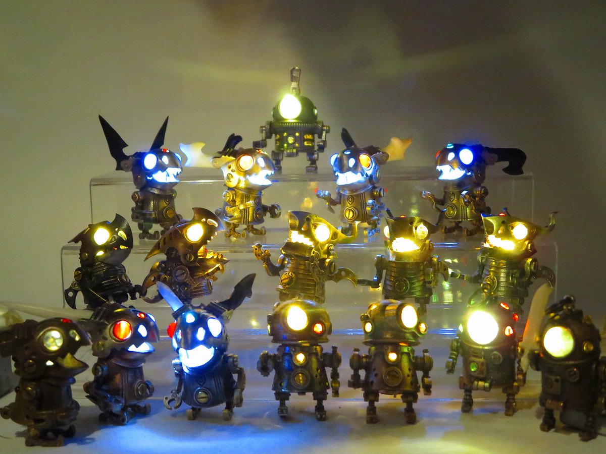 rogma6's tweet photo. #知名度を上げたいので拡散してください
LEDを内蔵した3センチサイズの金属製みにろぼっとを作っています。 https://t.co/OCeWmQIGqF