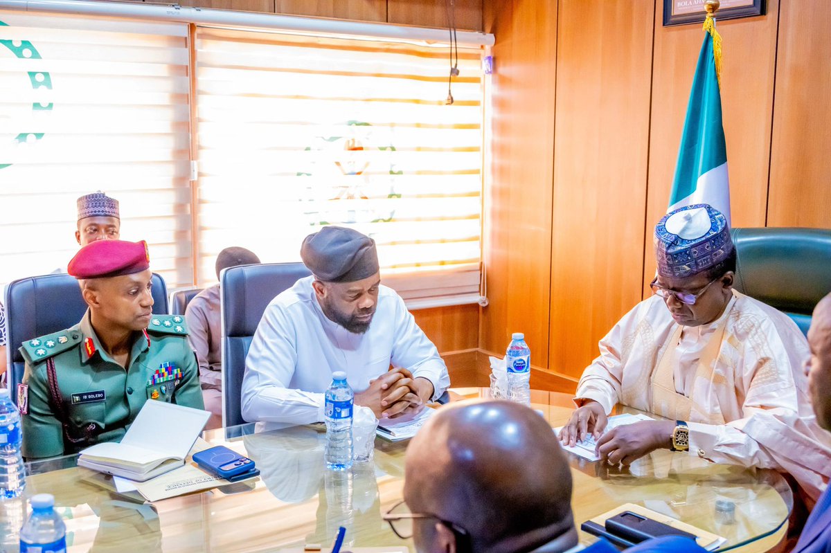AhmadDanwudil's tweet photo. MINISTRY OF DEFENCE PRESS RELEASE

Service members’ health is paramount to us, we must ensure access to comprehensive healthcare for service members and their families – Minister Matawalle

The Honourable Minister of State for Defence, Dr. Bello Muhammad Matawalle, MON, has identified health insurance as a central pillar in the drive to reduce the financial burden of healthcare on service members and as a strategic instrument to achieve financial protection in health and expand coverage to the troops.

Matawalle disclosed this during a meeting with the Director General/CEO of the National Health Insurance Authority (NHIA), Dr. Kelechi Ohiri, and his team in his office at Ship House, today, Tuesday.

Addressing the team, Minister Matawalle said that the meeting provided an opportunity for stakeholders to reflect, re-strategise, and reinforce shared commitments to sustainable healthcare services for personnel and their families. He emphasised that the Armed Forces, in collaboration with a pharmaceutical firm from Egypt, are planning to establish a pharmaceutical facility in Lagos as part of efforts towards serving the medical needs of the Nigerian Armed Forces.

According to him, “The Ministry of Defence will continue to support initiatives that enhance the welfare of all officers and soldiers.”

He added that service men and women are exposed to a series of risks and health hazards in the course of their military service. He further called on the NHIA to work hand in hand with Corps Commanders of Medical Services to ensure that our troops enjoy high-quality medicare.

On his part, the DG/Chief Executive Officer of NHIA, Dr. Kelechi, thanked the Honourable Minister for the opportunity to engage in discussions and for his passionate commitment to troops’ welfare. He stated that the Agency is ready to support the military in reducing the cost of drugs through its ongoing reforms and programmes, and will examine other challenges and how to improve on them.

The meeting had in attendance key stakeholders and policymakers, including the Permanent Secretary, Ministry of Defence, Mr. Richard P. Pheelangwah, Director, Health Services Delivery, Ministry of Defence, Pharm. Adeyemi Adekunle, Director, Department of Medical Services, DHQ, Surgeon Commodore A.O Aliyu, Commander of the Nigerian Army Medical Corps, Brig. Gen. I.A Enwuchola, Director of Medical Services of the Nigerian Navy, Surgeon Commodore M.J Salihu, Commander of the Nigerian Air Force Medical Corps, AVM I.J Ogbodo, Director General, Ministry of Defence Health Implementation Programme, Brig. Gen. I.B Solebo, Director General/CEO, Defence Health Management Limited, R. Admiral A.B. Afolayan (rtd), among others.

Ahmad Dan-Wudil
Personal Assistant on Media
Office of the Honourable Minister of State for Defence
Ministry of Defence, Abuja
17th February, 2026