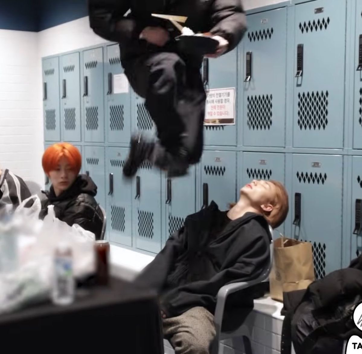 roxy (@stormclooud) on Twitter photo 