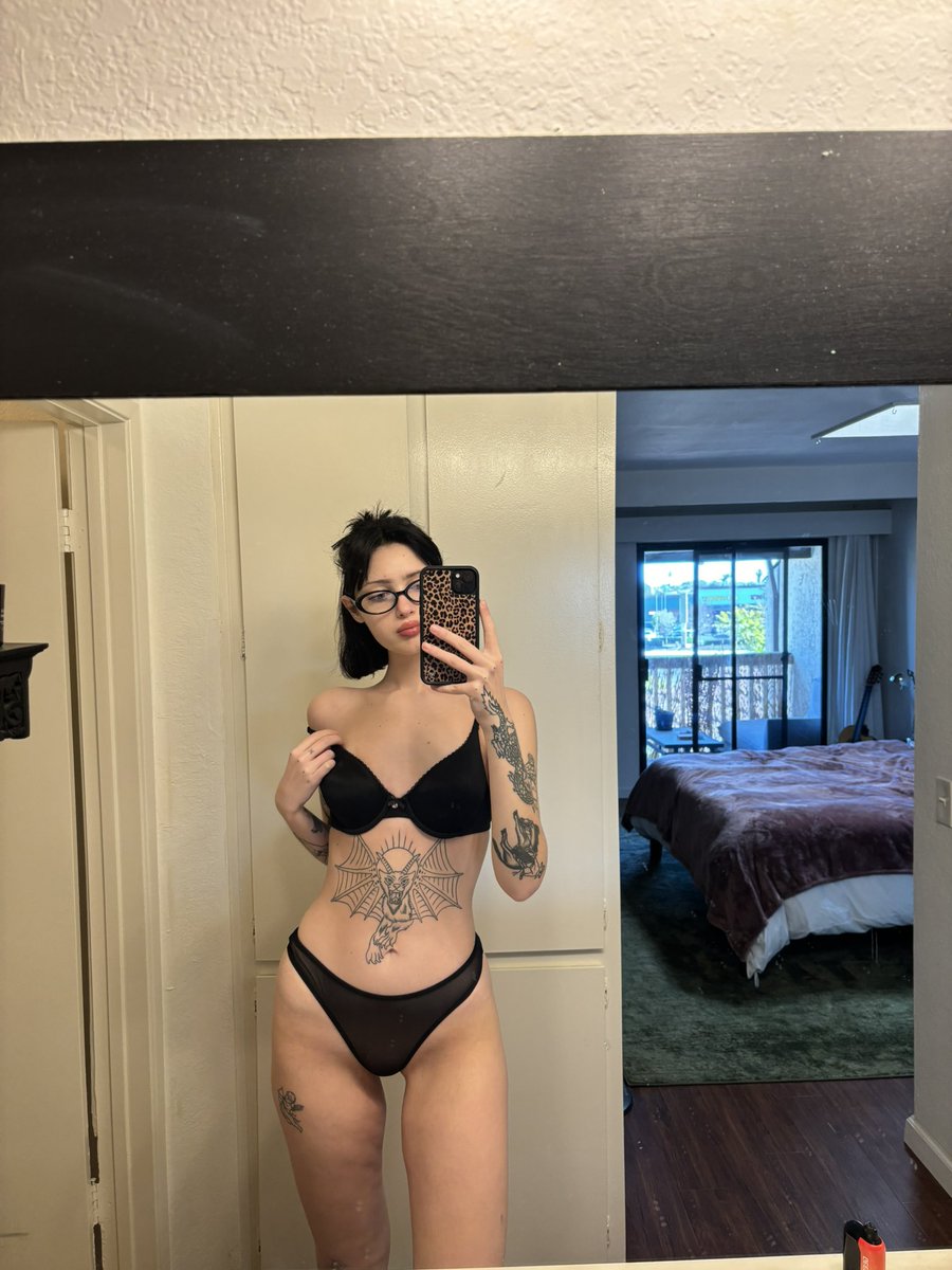 Hi guys I’m running a sale!! I’ve been dealing with some medical stuff and need sum extra helppppp