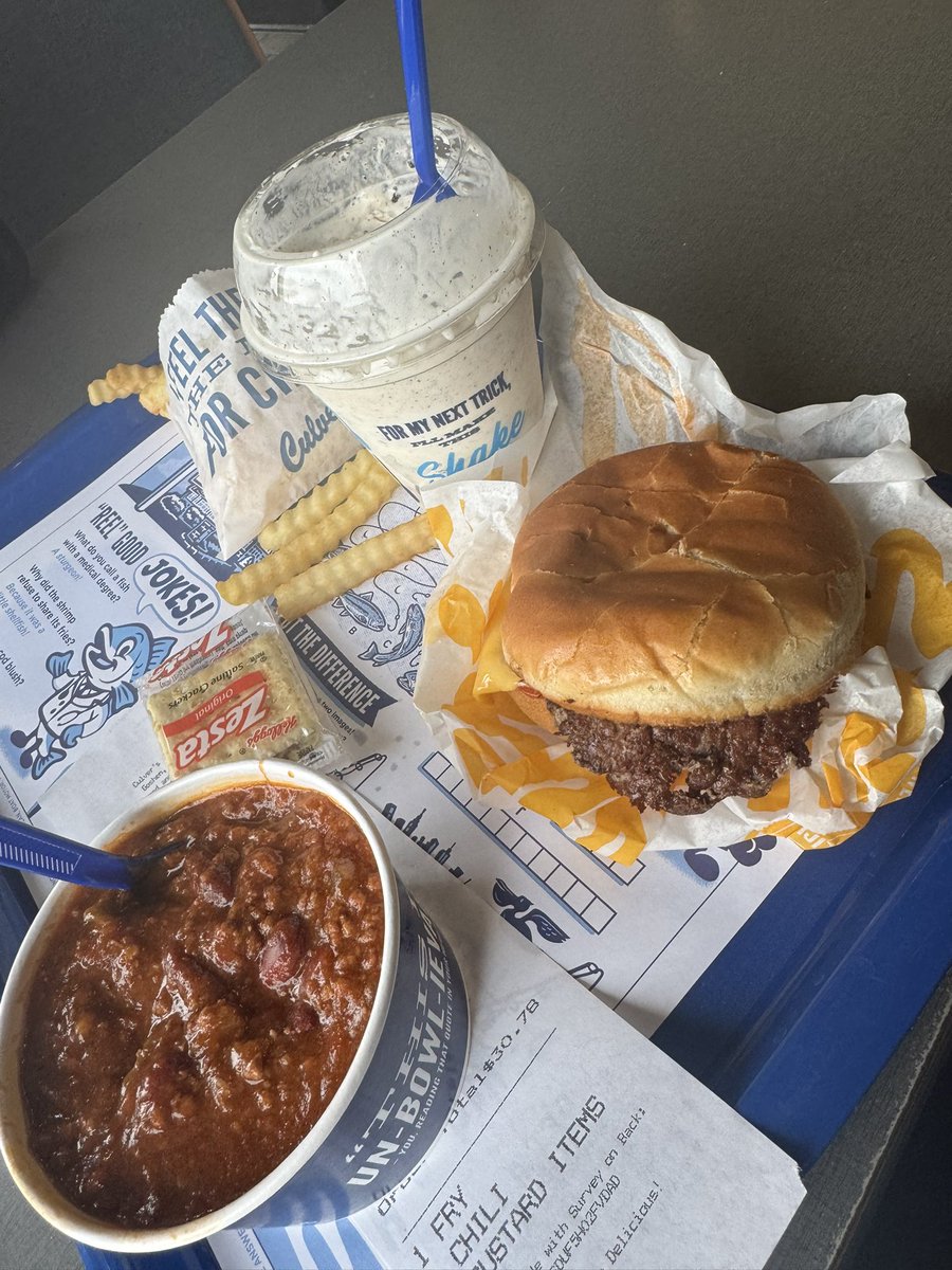 via⋆.ೃ࿔*:･ tweet media