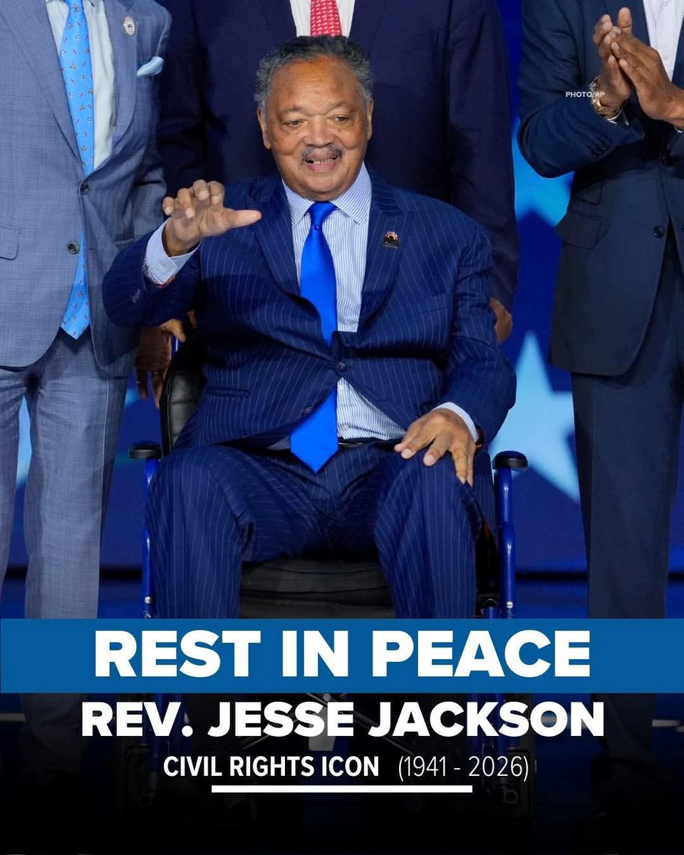 El Reverendo Jesse Jackson deja un legado de humanidad al mundo medido su efectivo de lucha por los derechos civiles en EEUU como para otros si nó todos los rincones del planeta.
hoy el mundo de justicia y dignidad humana en todo el globo terráqueo estamos de luto.
RIP.