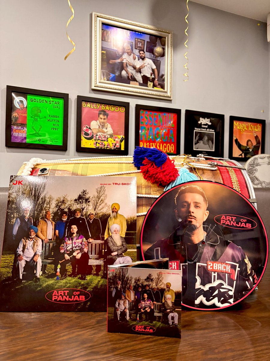 𝑹𝑪 tweet media