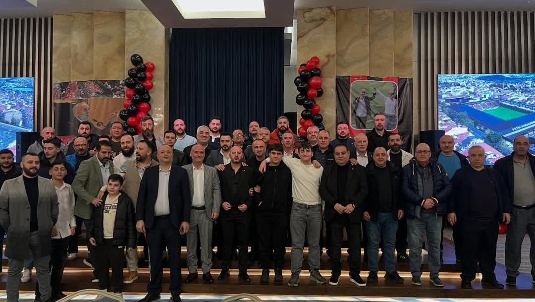 karagumruk_fan's tweet photo. Karagümrük Taraftar Derneği Olarak Düzenlediğimiz  100. Yılda Birlik ve Beraberlik Gecemize Katılan Karagümrük Spor Kulübü Başkanı  Sayın Süleyman Hurma'ya, As Başkanımız Sayın Yaşar Ecim'e ve  Büyük Karagümrük Taraftarına Teşekkür Ederiz..🚩🏴 https://t.co/OGPAGJy2FK