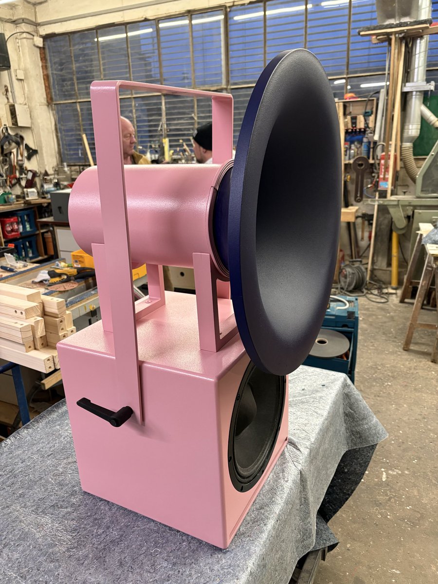 kids playlight tweet media