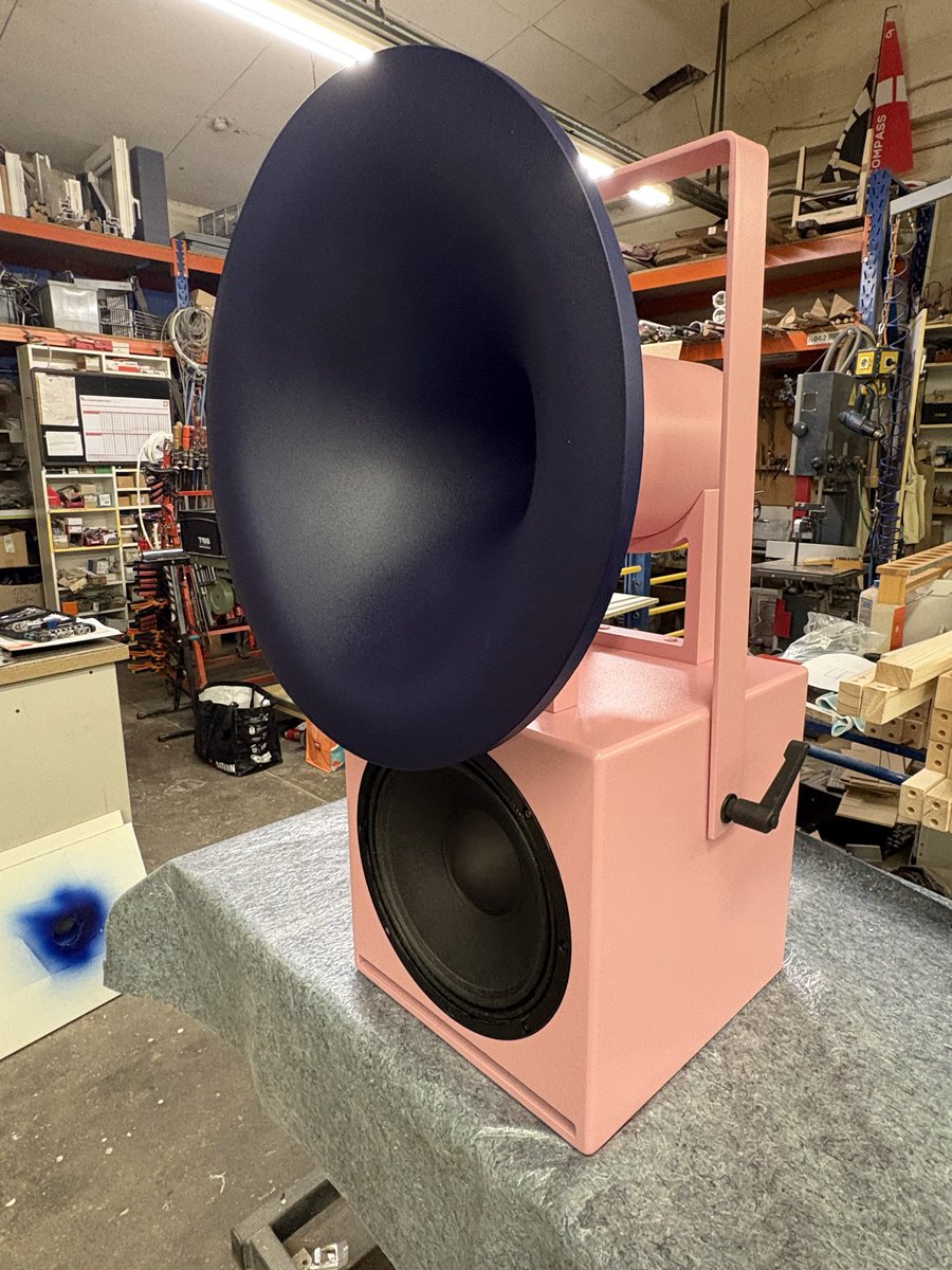 kids playlight tweet media