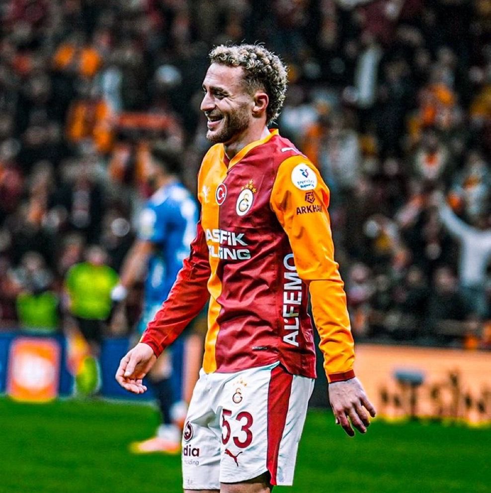 2bilaal's tweet photo. O ekran karartma olayında sanki tam karartmamıştın biraz griydi gibi kral @Barisalperyilmz 🚀🚀🚀🚀🚀 https://t.co/kN39AsXNO5