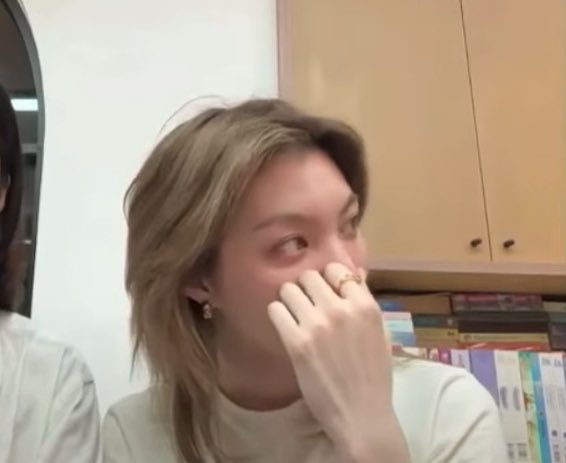 oye como habrá sido la escena para que hasta a pajaew le haya dado vergüenza