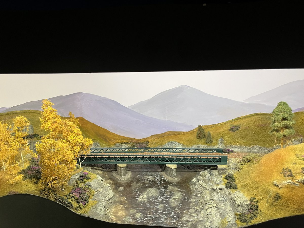 UpTheWHL's tweet photo. Backscene repainted https://t.co/HSMygsa4uz