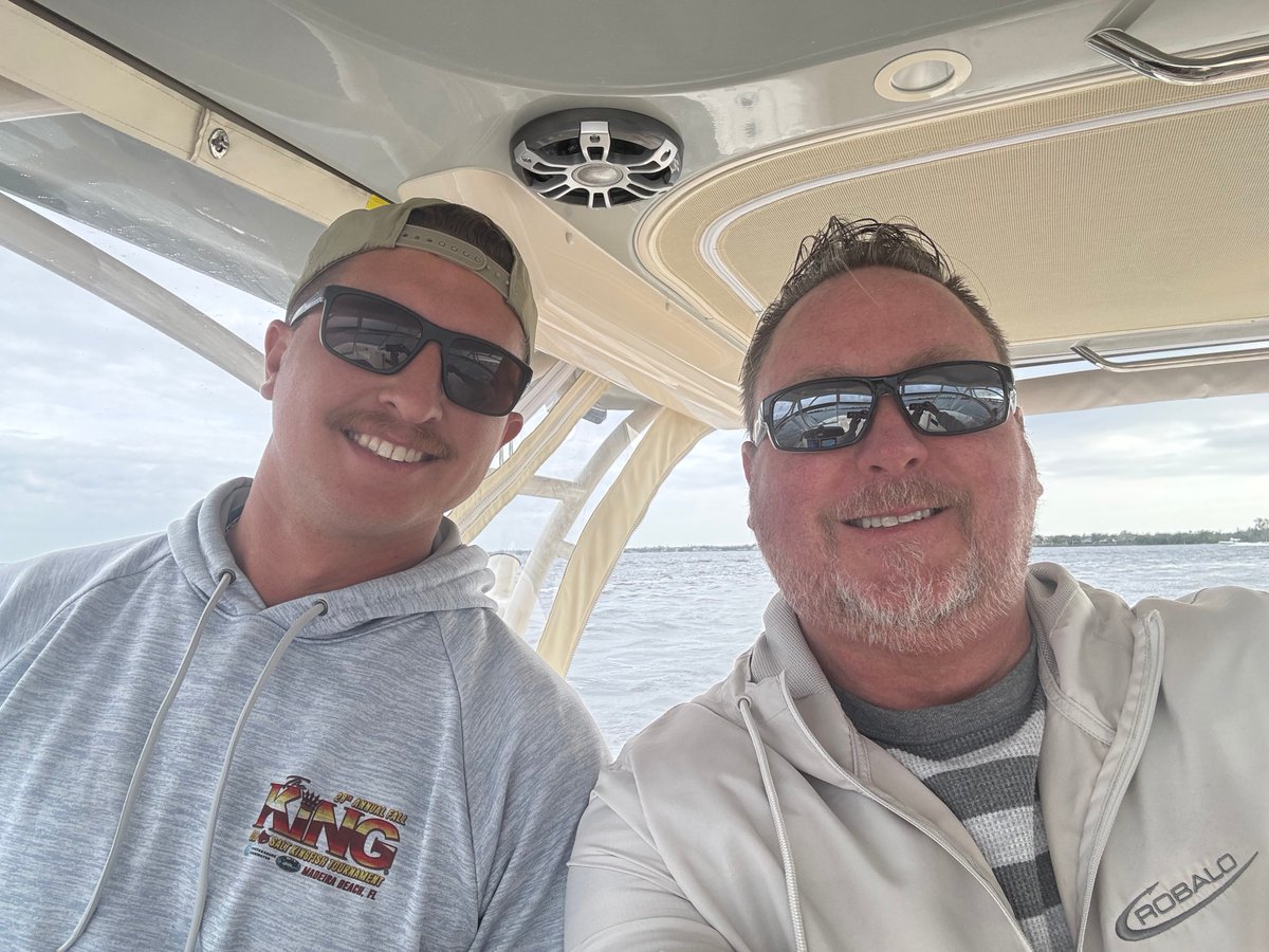 FishTaleSales's tweet image. Last month, we kicked off our Fish Tale Boat Club Rendezvous with 21 boats at Slipaway Marina Cape Coral! 🌊☀️ Great food, fun times, and perfect weather. Huge thanks to GM John for the warm welcome! Not a member yet? Check out our website to join us for more Rendezvous soon!