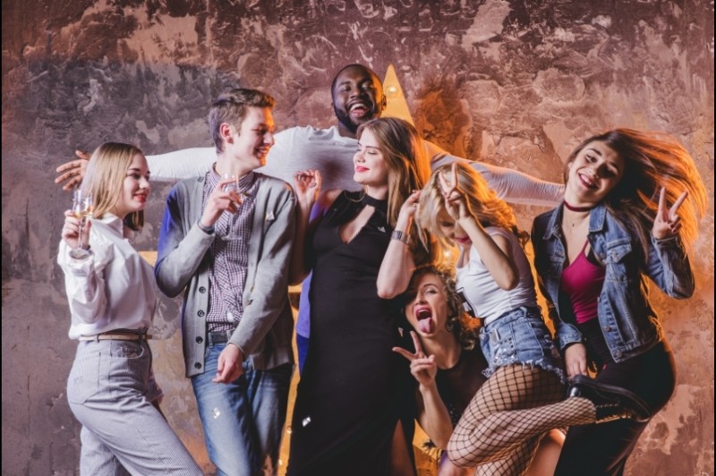 Álcool e drogas entre jovens: estudo revela padrões de uso e grupos mais vulneráveis no Brasil - Antidrogas antidrogas.com.br/2026/01/12/alc…