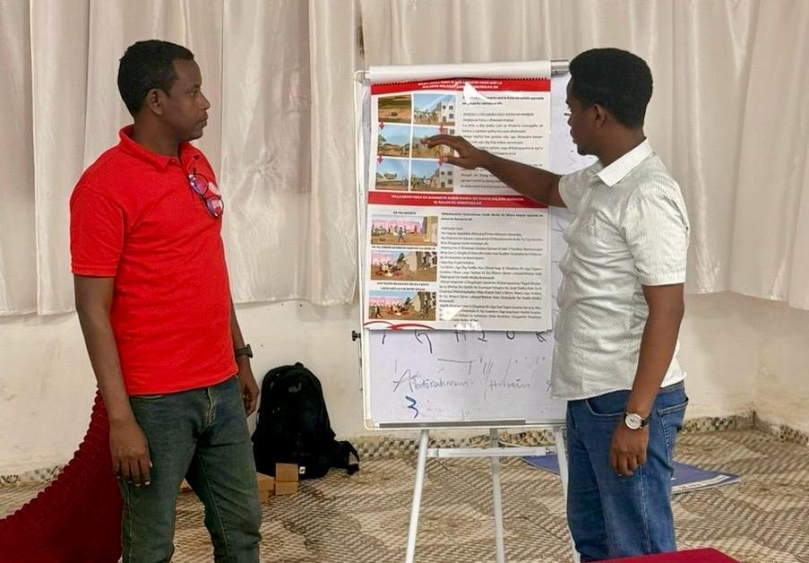 UNMAS's tweet image. UNMAS #Somalia visited Baidoa, South West State, delivering an #IED Risk Education ToT package🎓 for SEMA Southwest and Southwest Mine Action Consortium, strengthening lifesaving community outreach. 🙏 Sincere gratitude to the State Minister of Security for his proactive support.