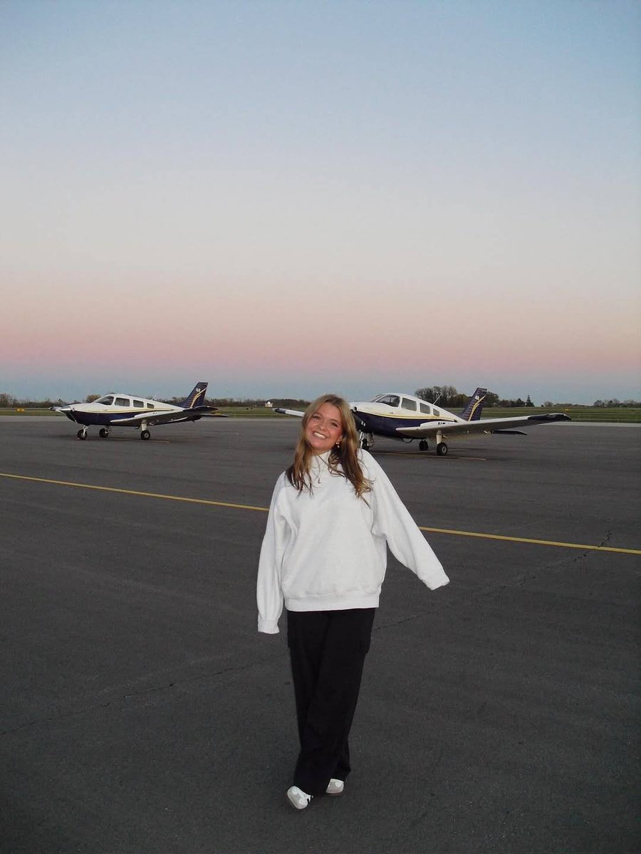 piperaircraft's tweet image. This is your sign to never skip ramp sunsets. 🌅✈️

Piper Ambassador Lou Kritzeck catching golden hour the Piper way.

Follow and don’t miss what’s next!

-
#PiperAircraft #FreedomOfFlight #FlyPiper #Aviation #Aircraft #PiperAmbassador