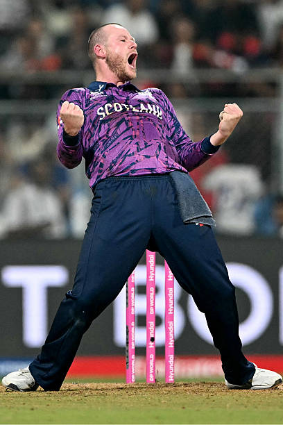 Random Motherwell fan tweet media