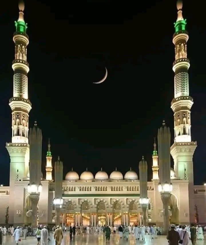 En ce mois de Ramadan béni, sacré, qu'Allah nous pardonne, guérisse, facilite les jeûnes, nous comble de ses miséricordes, ses bienfaits.
Qu’Allah purifie nos âmes, exauce nos du'as même les plus silencieux.
Assimah !
