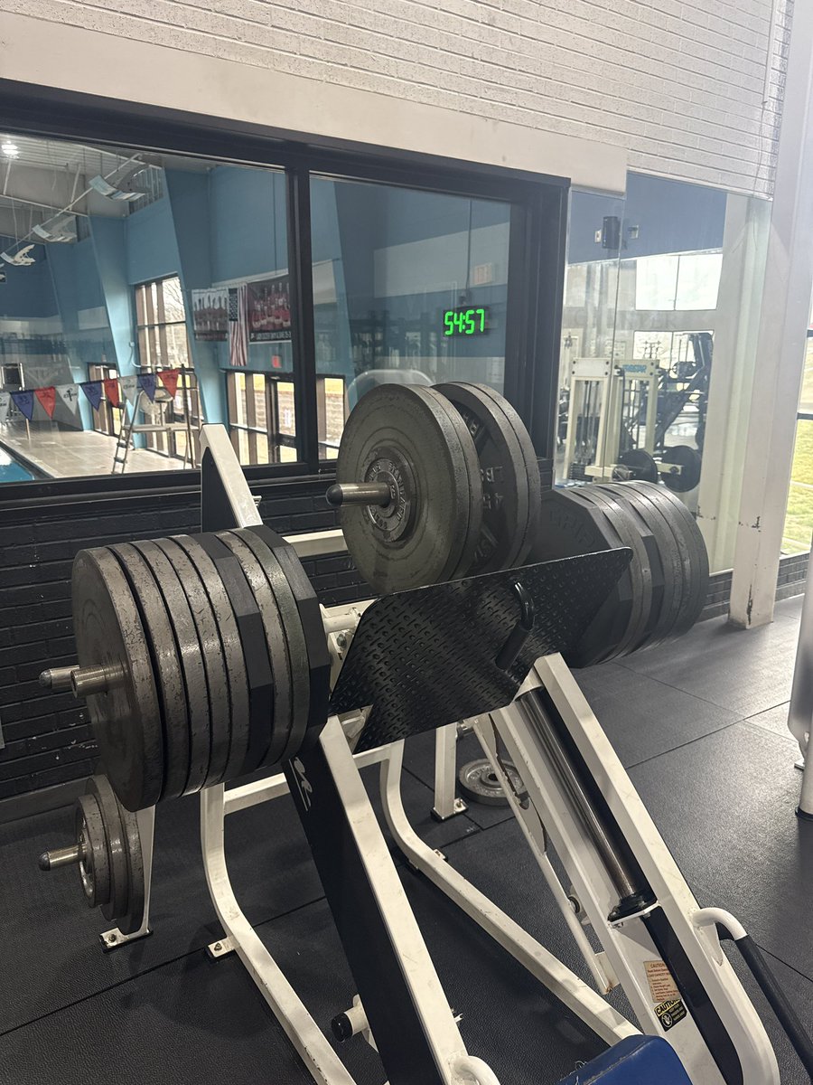 Ruker Freeman tweet media