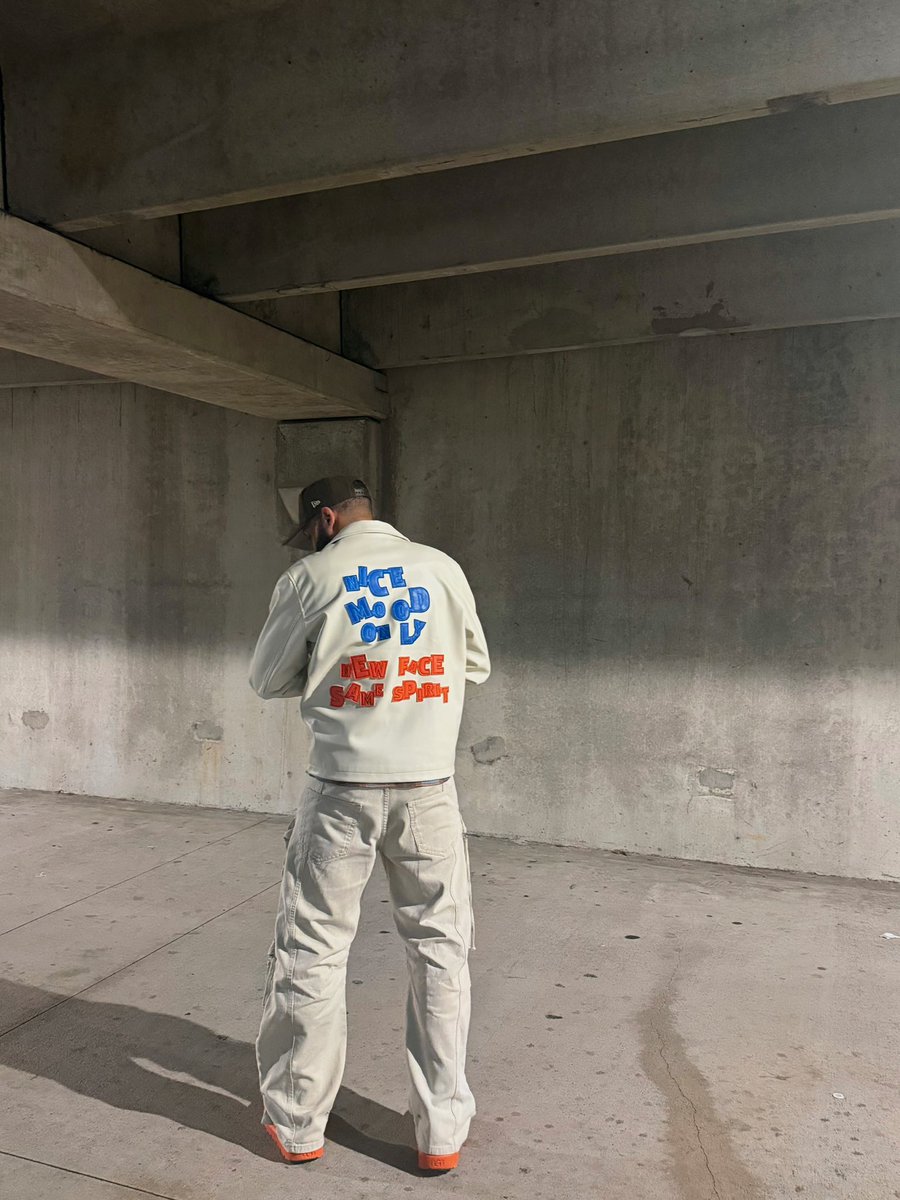 snapshotmike's tweet photo. throwin fits 😏 https://t.co/pjYiVG38az