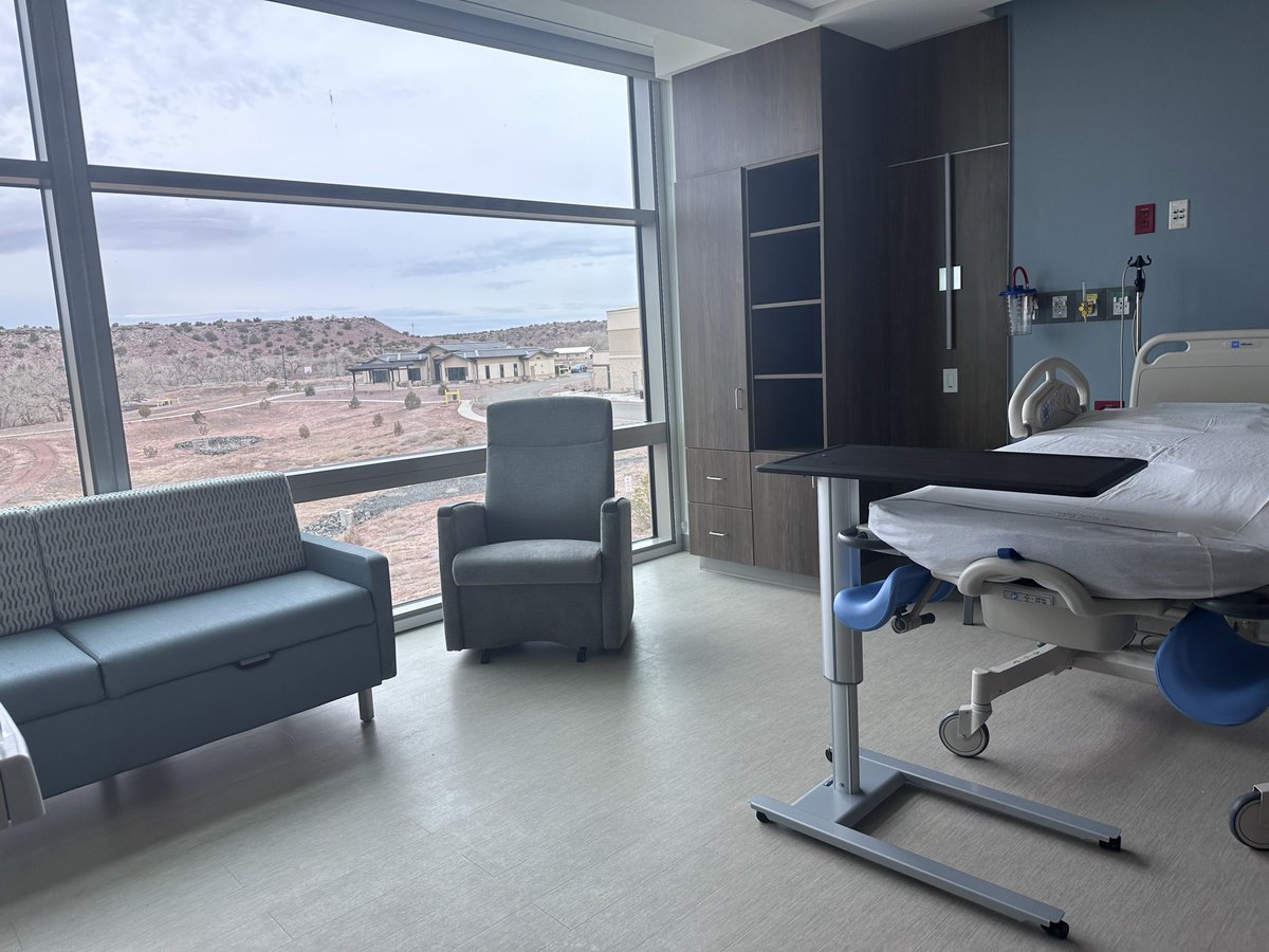 Ellis_reports's tweet photo. Last week, @Macy_Markhamm and I visited Dilkon and Ganado, AZ, for health coverage in the Navajo Nation. Healthcare can be difficult to come by on tribal land due to rural obstacles. 

Stay tuned for a story coming soon with @cronkitenews https://t.co/HWEkzHuIeJ