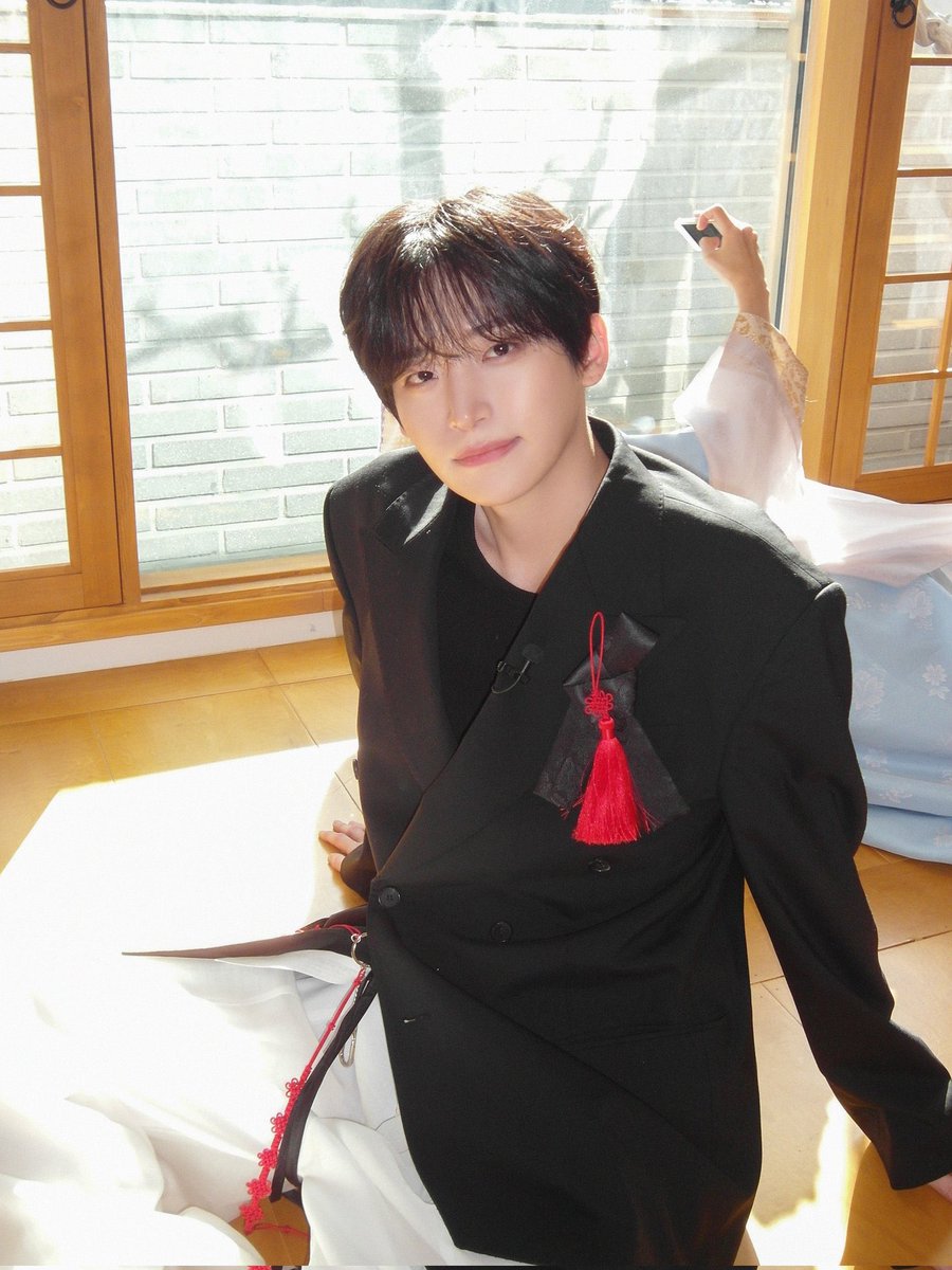 JungmoFrance's tweet photo. 📸┊PHOTOS ⋆ 17.02.26

Photos behind de Jungmo pour la réunion du nouvel an de Cravity

⤷ #CRAVITY #크래비티 #정모 #JUNGMO https://t.co/w440wxEfKv