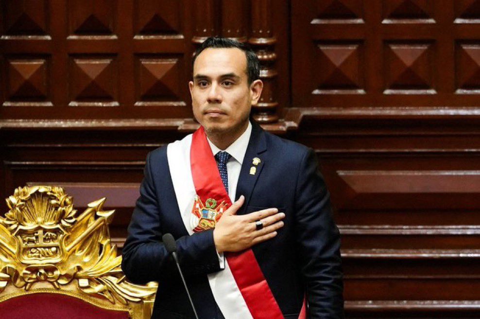 VacilandoFM's tweet photo. No durante mucho en Perú.
El presidente José Jerí, acaba de ser destituido por el Congreso tras cuatro meses en el poder.

En menos de 10 años, Perú tuvo ya ocho presidentes. https://t.co/1SBZvOCVuN