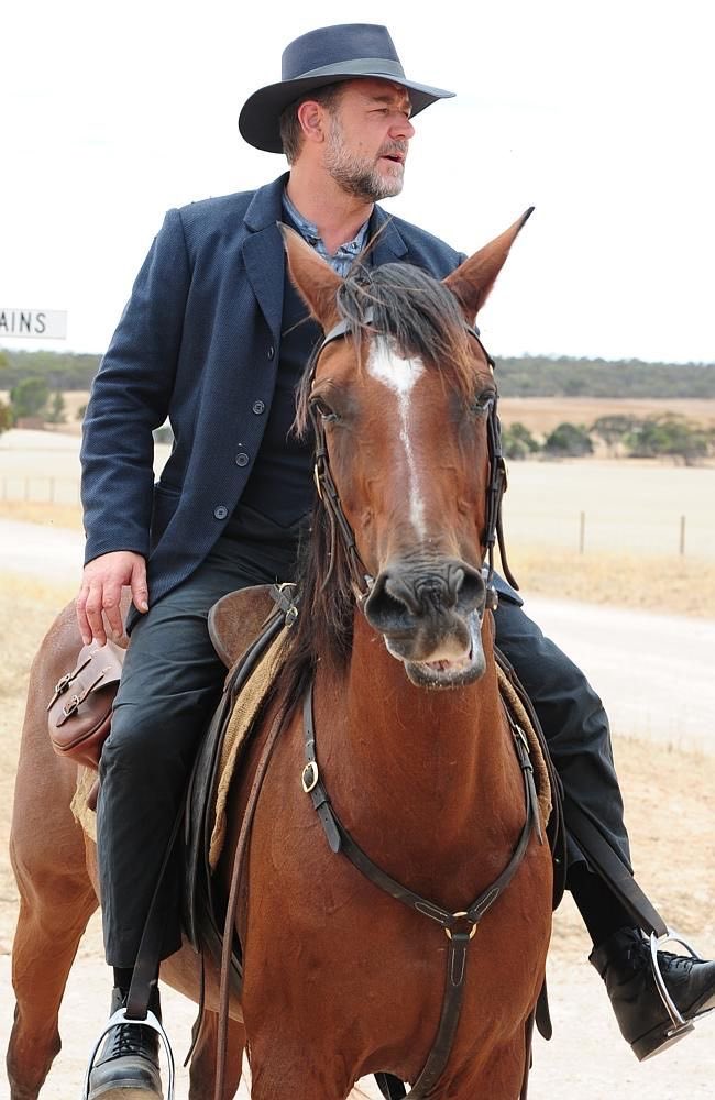 Happy the year of the horse! 新年快乐 <a href="/russellcrowe/">Russell Crowe</a>