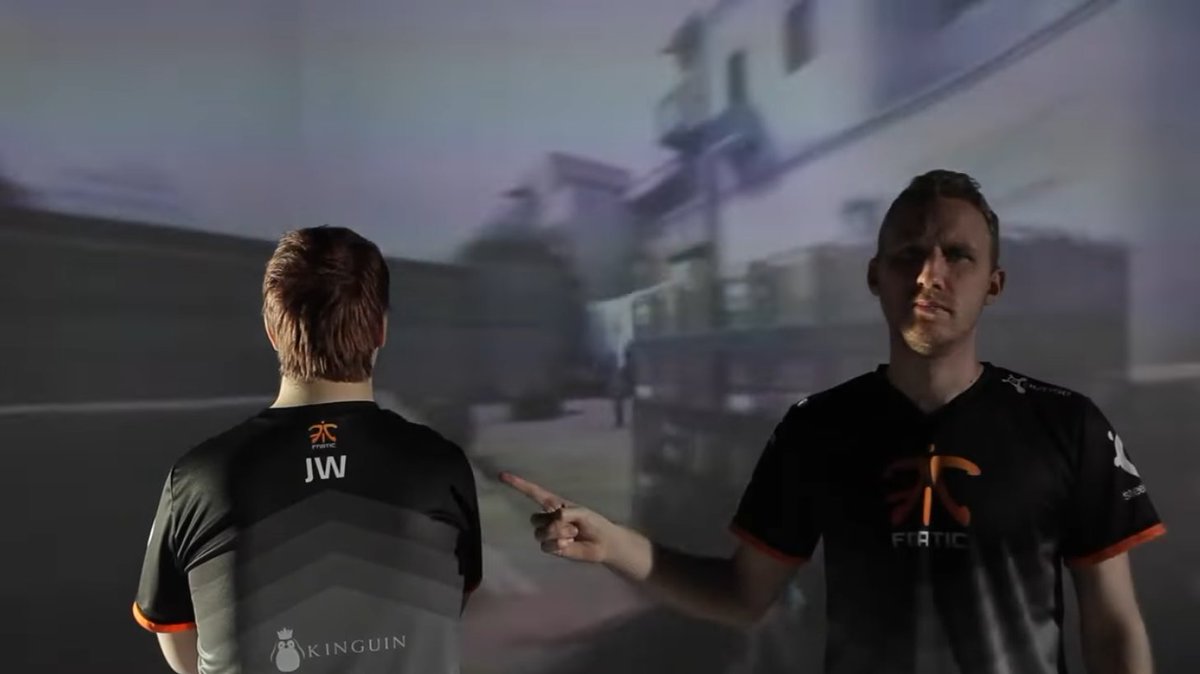 YouTube is down, having to do my daily rewatch of that one fnatic video where they do a lot of pointing on Dailymotion instead