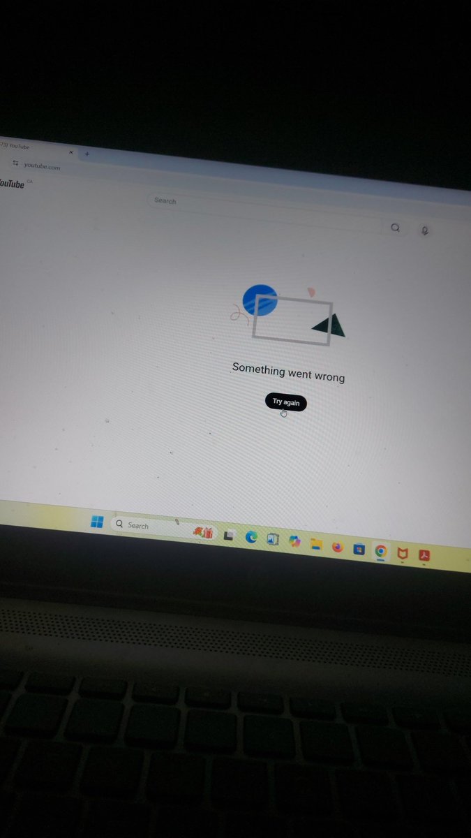 #YouTubeDOWN 

My dinner is stolen.