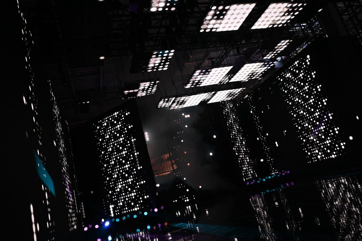 swag_inc2021's tweet image. ProLight&amp;amp;ProVisual2026出展中！
2026年2月18日～20日
東京ビッグサイト

swagメンバーも在籍するVISUALOGICの
最先端の空間演出！
ぜひ遊びに来てください！バッキバキにやってます！

#PLPV2026 
#leddisplay #kinetic #liveproduction
#swag