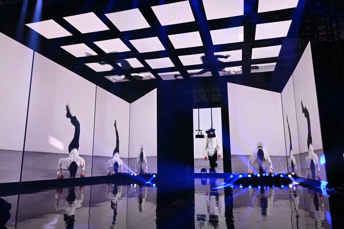 swag_inc2021's tweet image. ProLight&amp;amp;ProVisual2026出展中！
2026年2月18日～20日
東京ビッグサイト

swagメンバーも在籍するVISUALOGICの
最先端の空間演出！
ぜひ遊びに来てください！バッキバキにやってます！

#PLPV2026 
#leddisplay #kinetic #liveproduction
#swag