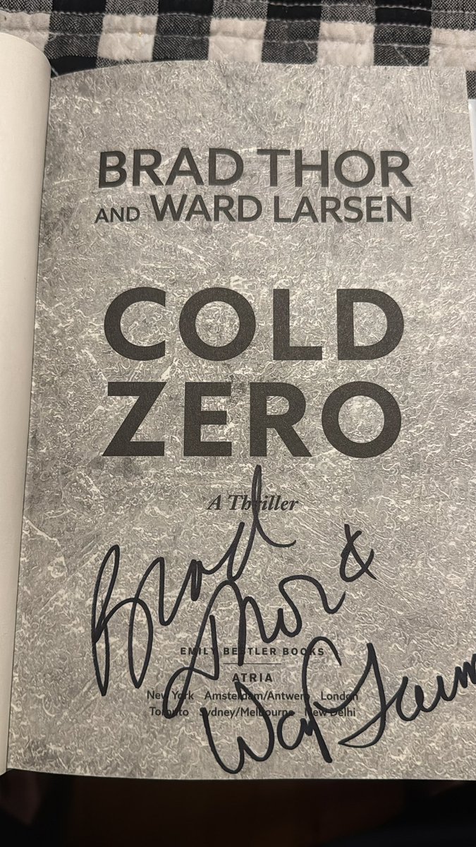 HWOODEN22's tweet image. Finally got my signed copy of Cold Zero by @BradThor and @wardlarsen 🥶✈️
