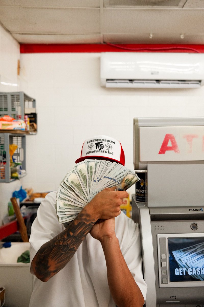 𝖑𝖚𝖎𝖘 tweet media