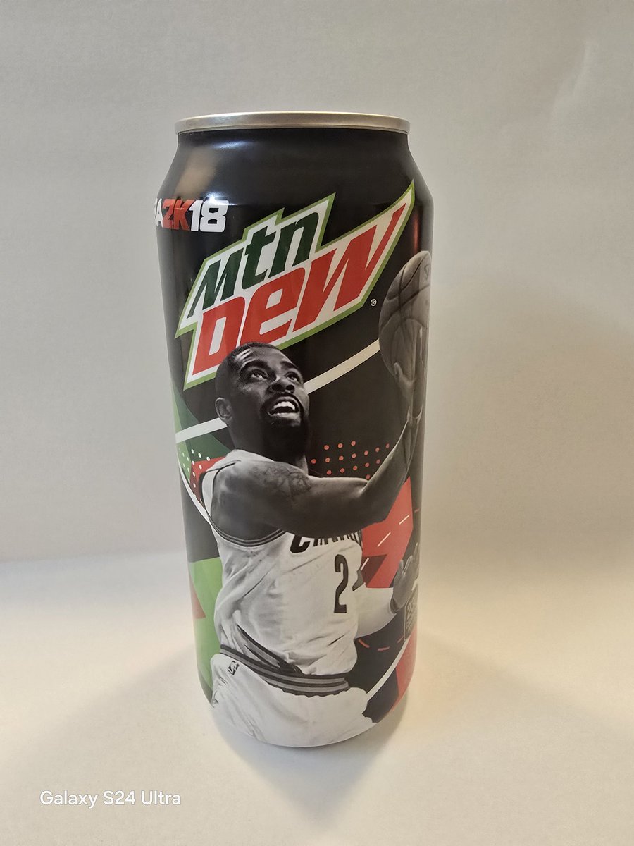 nicksena17's tweet photo. @QJBeat I was able to get one! But if you ever find the one lost in your closet reach out I'll take 2 paid 400 for the can! https://t.co/cYhuVHw8km