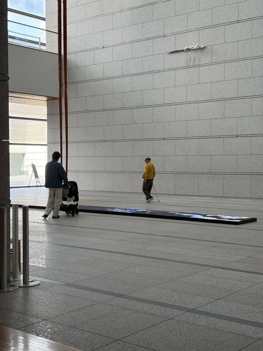 ミッション♾️インフィニティ@東京都現代美術館　サイエンスの要素ってよくデザインされてるよなあと感じる感性は宇宙からくるのか？細胞に心地が良いからか？生命体としての受容層はデザインされたのか？