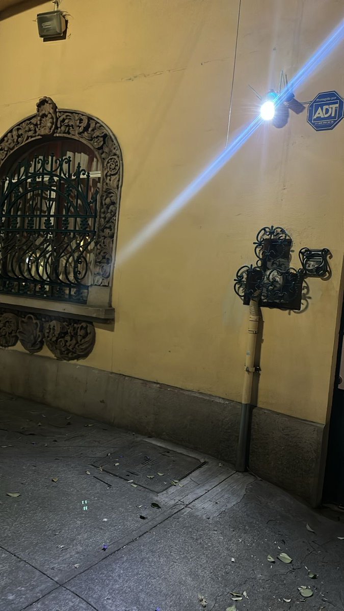 Alcaldesa <a href="/AlessandraRdlv/">Alessandra Rojo de la Vega</a> , calle Plaza Grijalva #5 y 7 todos los fines de semana tienen un antro, ruido toda la noche y ahora de  día,vibraciones de bocinas muy altas, los vidrios de casas se rompen, ayuda por favor <a href="/EnLaCuautemoc/">En La Cuautemoc</a> <a href="/lacuauhtemoc/">Colonia Cuauhtémoc</a> <a href="/DenunciaFiestas/">Denuncia fiestas, giros y terrazas</a>  <a href="/carlota_cabral/">carlota cabral</a>