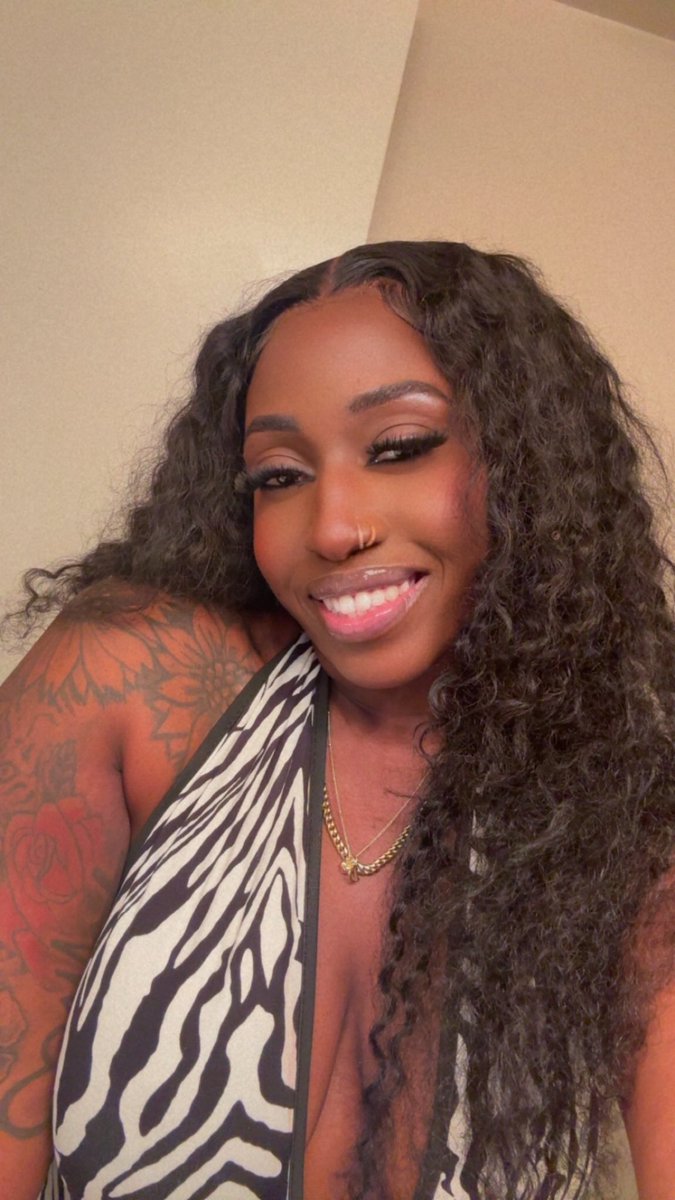 khatt nasty 🌻 tweet media