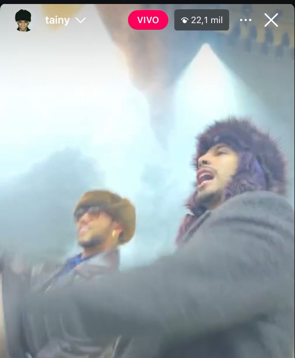 Y un día Tainy resolvió la distancia entre Jhayco y Rauw. Ni Maluma se atrevió a tanto te cuento.