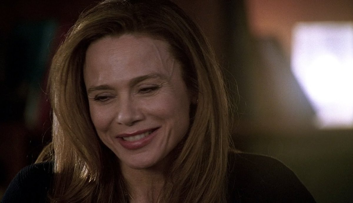 like wow if irina derevko blushed......