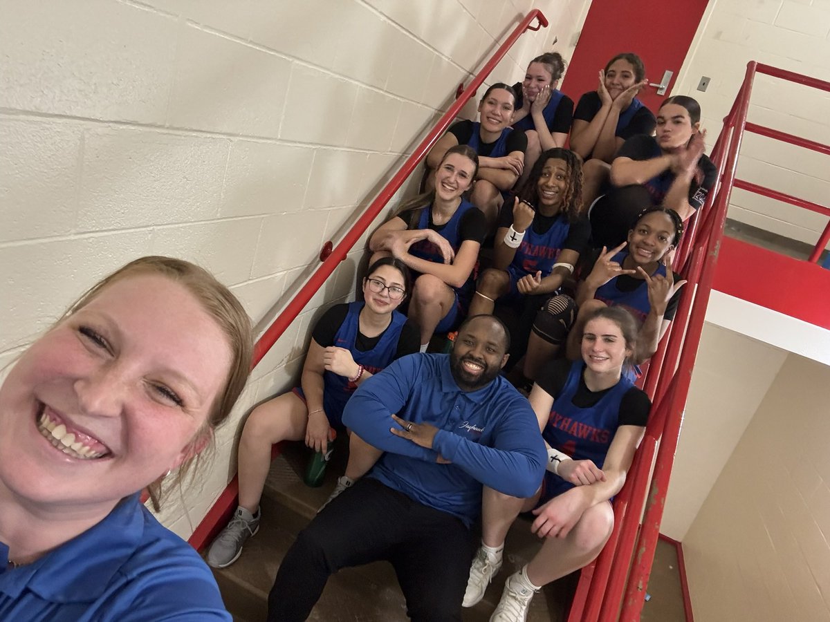 jennalusby13's tweet photo. All good things must come to an end , but some you just wish could last forever. Forever proud of the lady jays ! 💙🏀♥️ https://t.co/10WKXr2S3X