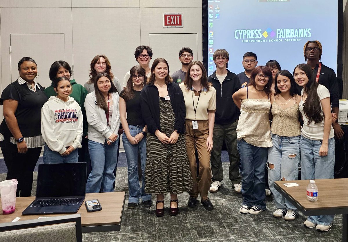 TheMs_B's tweet photo. Thank you to Sarah Brager of Community Impact and Elizabeth Sanders of the Houston Chronicle for pouring into our #CFISDHSJN students today. Watching them grow and find their voice has been a true highlight for me. Bittersweet, forever grateful. #CFISDSpirit 🎉 #ChooseCFISD https://t.co/GpuD5hK7xr
