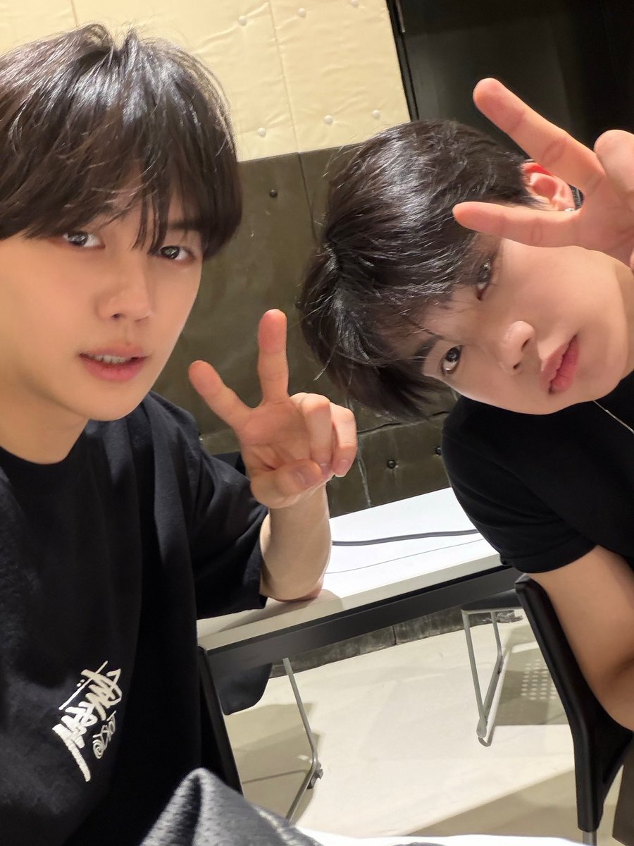 ZEROBASEONE 박건욱 PARK GUNWOOK (@ZB1_GUNWOOK) / Posts / X