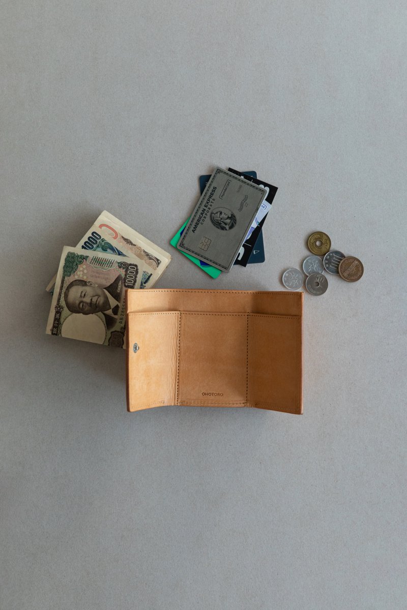 自然の恵みから生まれたイタリア製「Vegetable leather」を使用した