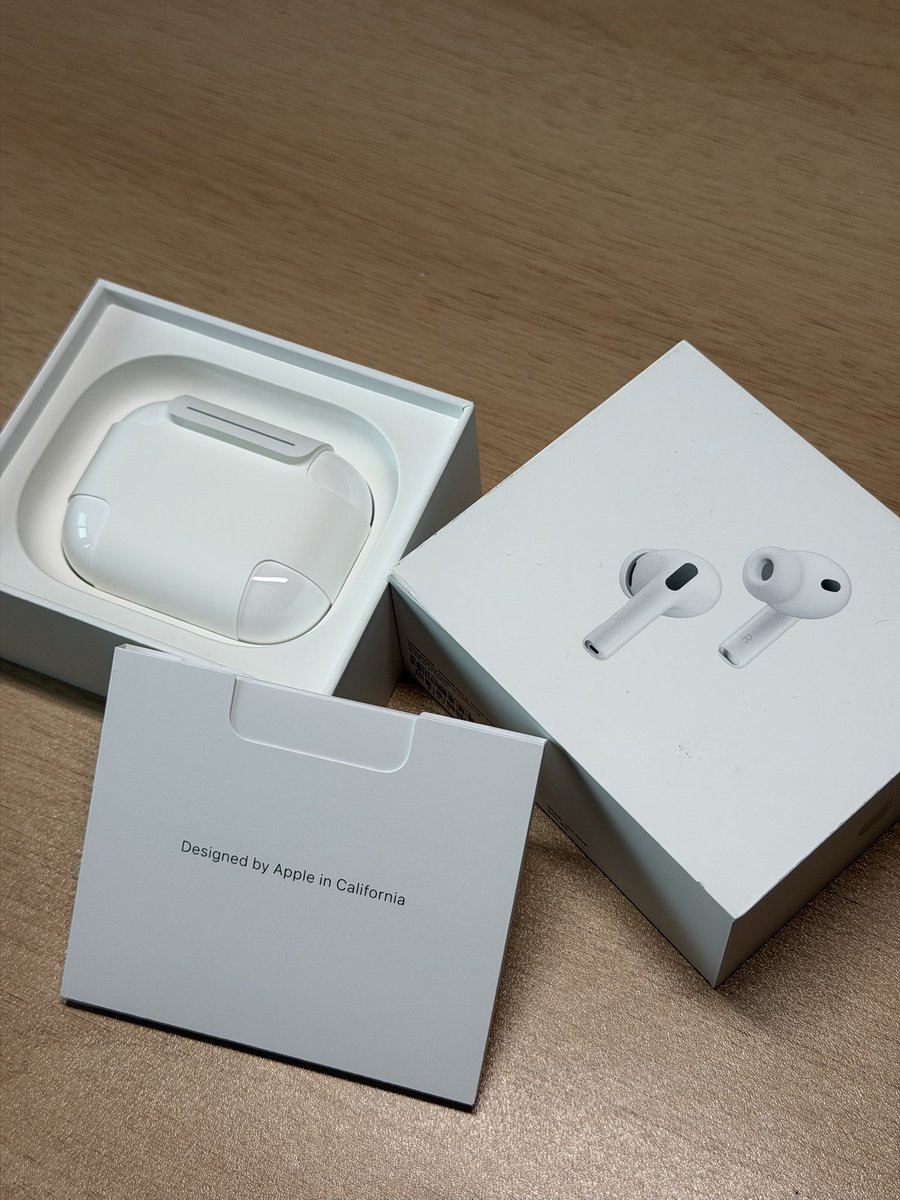 Say hi to my new AirPods Pro 3 👋