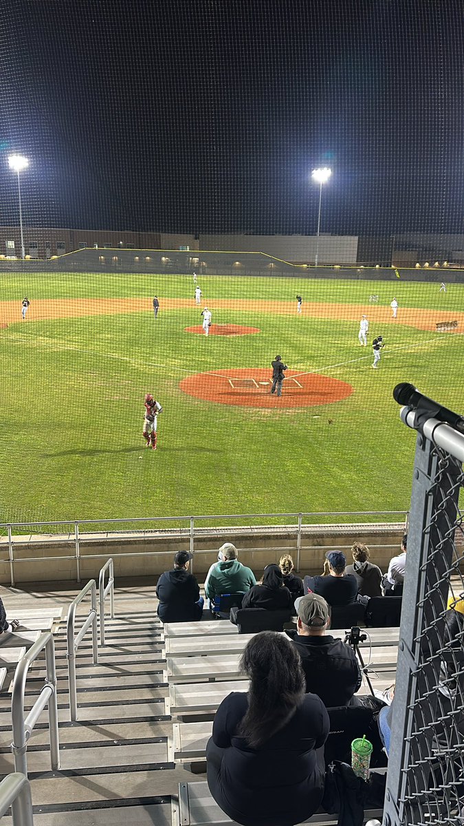 Malcolm Hill tweet media