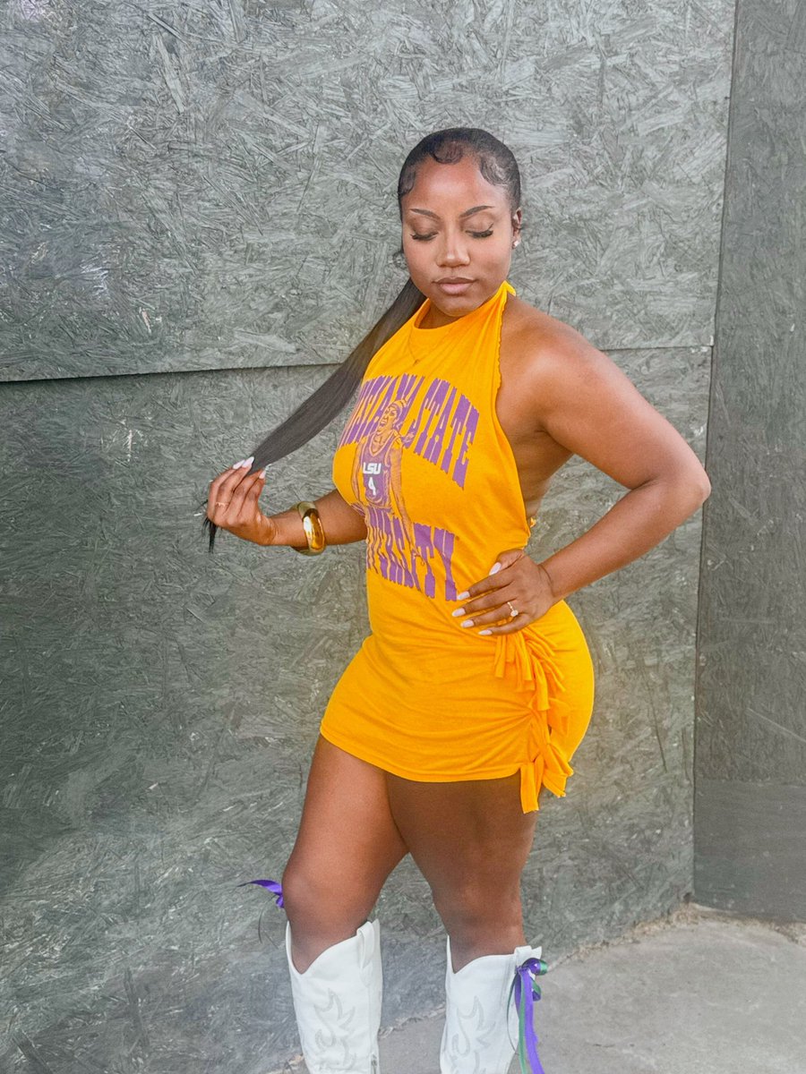 1kinglex's tweet photo. Mardi Gras 2026💜💛💚 https://t.co/jSXx8xdNdz