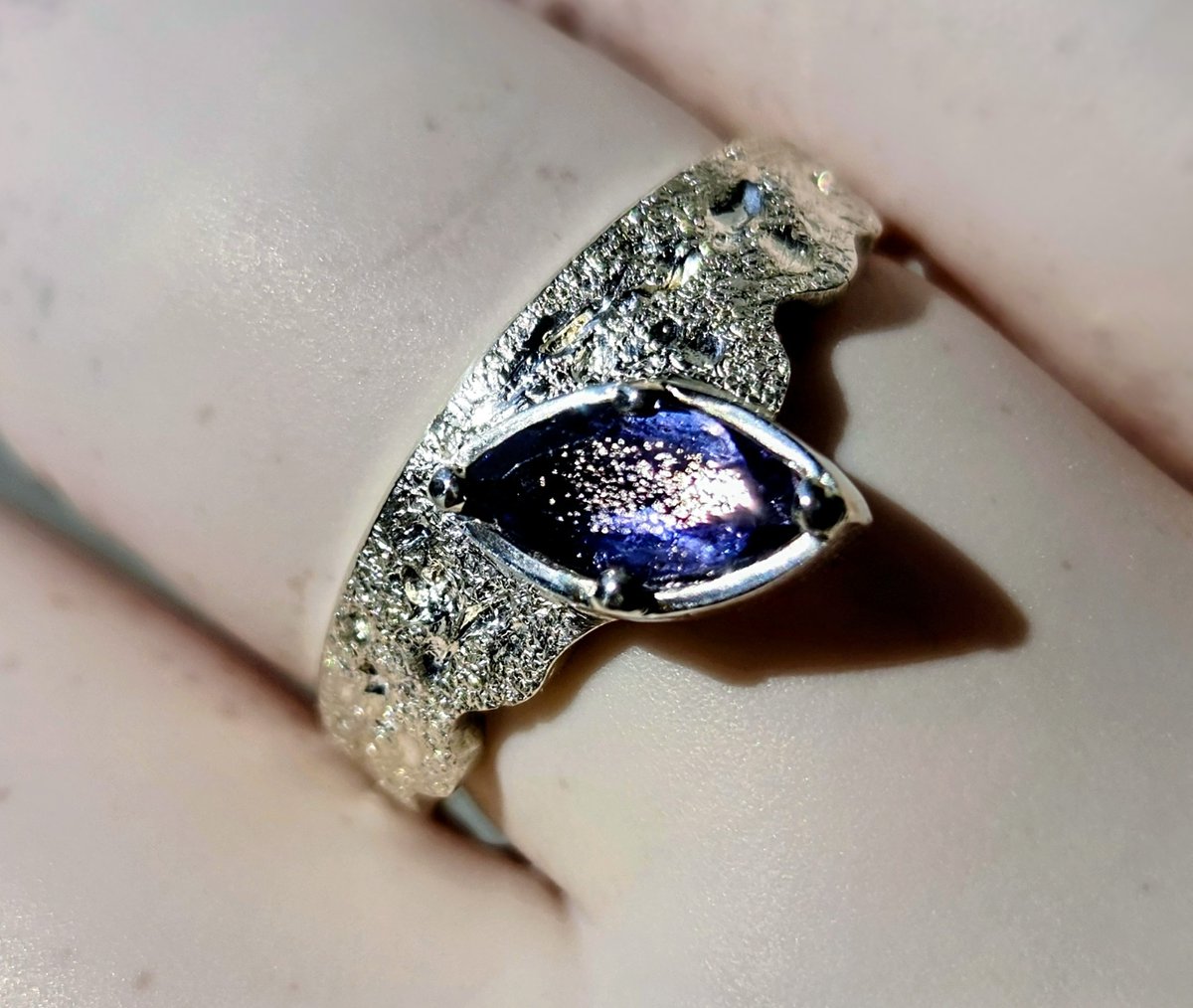 Canecryさん(@romy_canecry)からお迎えしたアイオライトサンストーンの