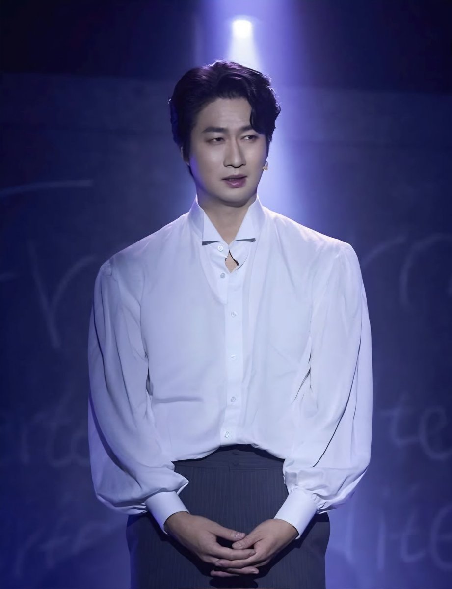 소매풍덩셔츠 입으실때마다
어깨도풍덩해지는것 너무폭력적;;